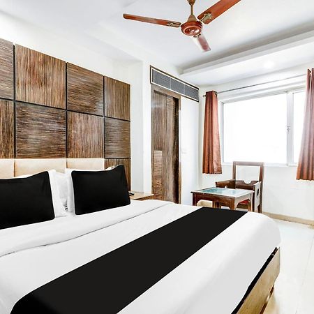 Super Townhouse Arakashan Road Paharganj Formerly Mohan International New Delhi Luaran gambar
