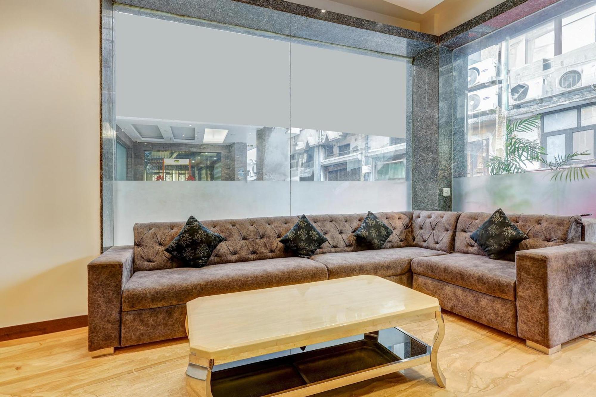 Super Townhouse Arakashan Road Paharganj Formerly Mohan International New Delhi Luaran gambar