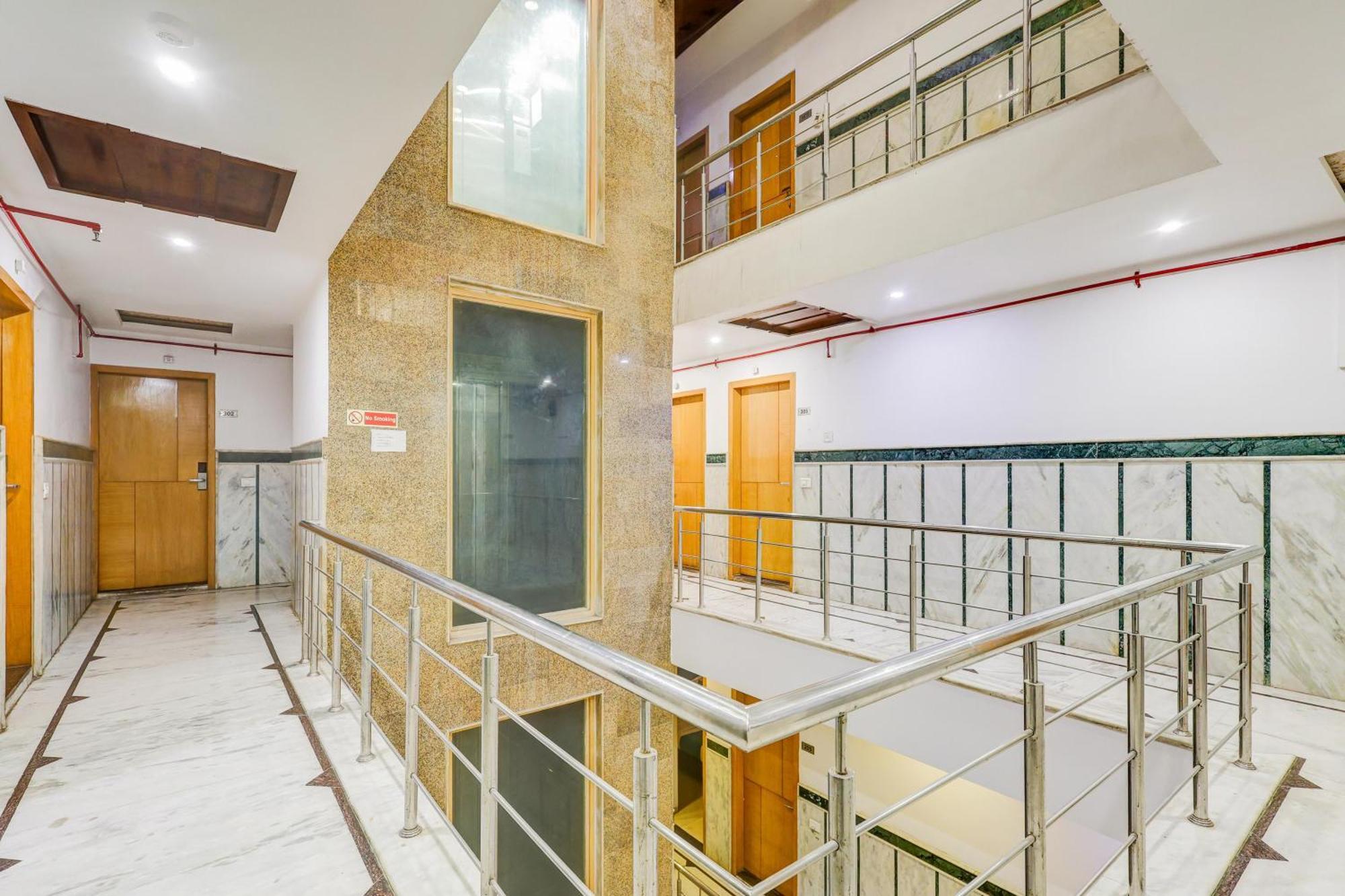 Super Townhouse Arakashan Road Paharganj Formerly Mohan International New Delhi Luaran gambar