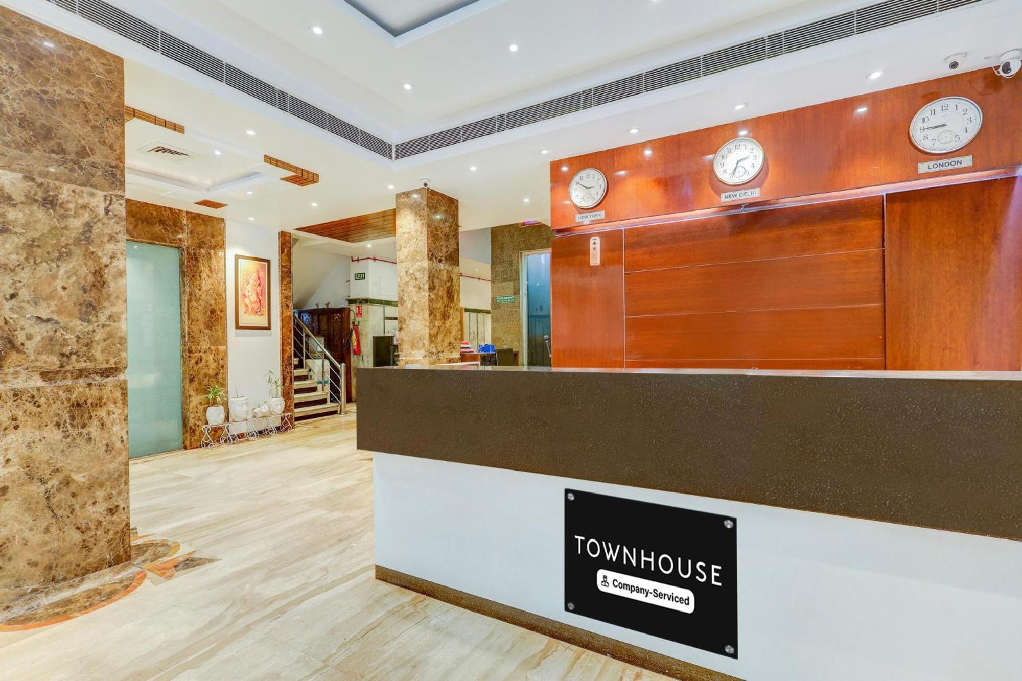 Super Townhouse Arakashan Road Paharganj Formerly Mohan International New Delhi Luaran gambar