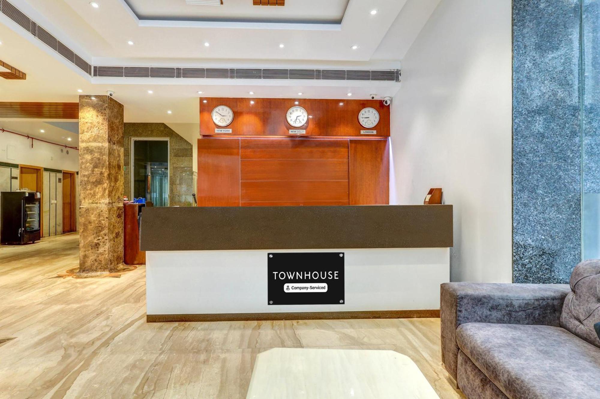 Super Townhouse Arakashan Road Paharganj Formerly Mohan International New Delhi Luaran gambar