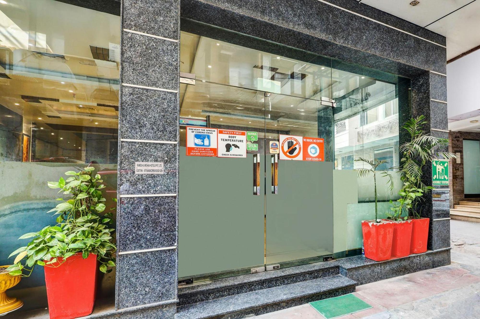 Super Townhouse Arakashan Road Paharganj Formerly Mohan International New Delhi Luaran gambar