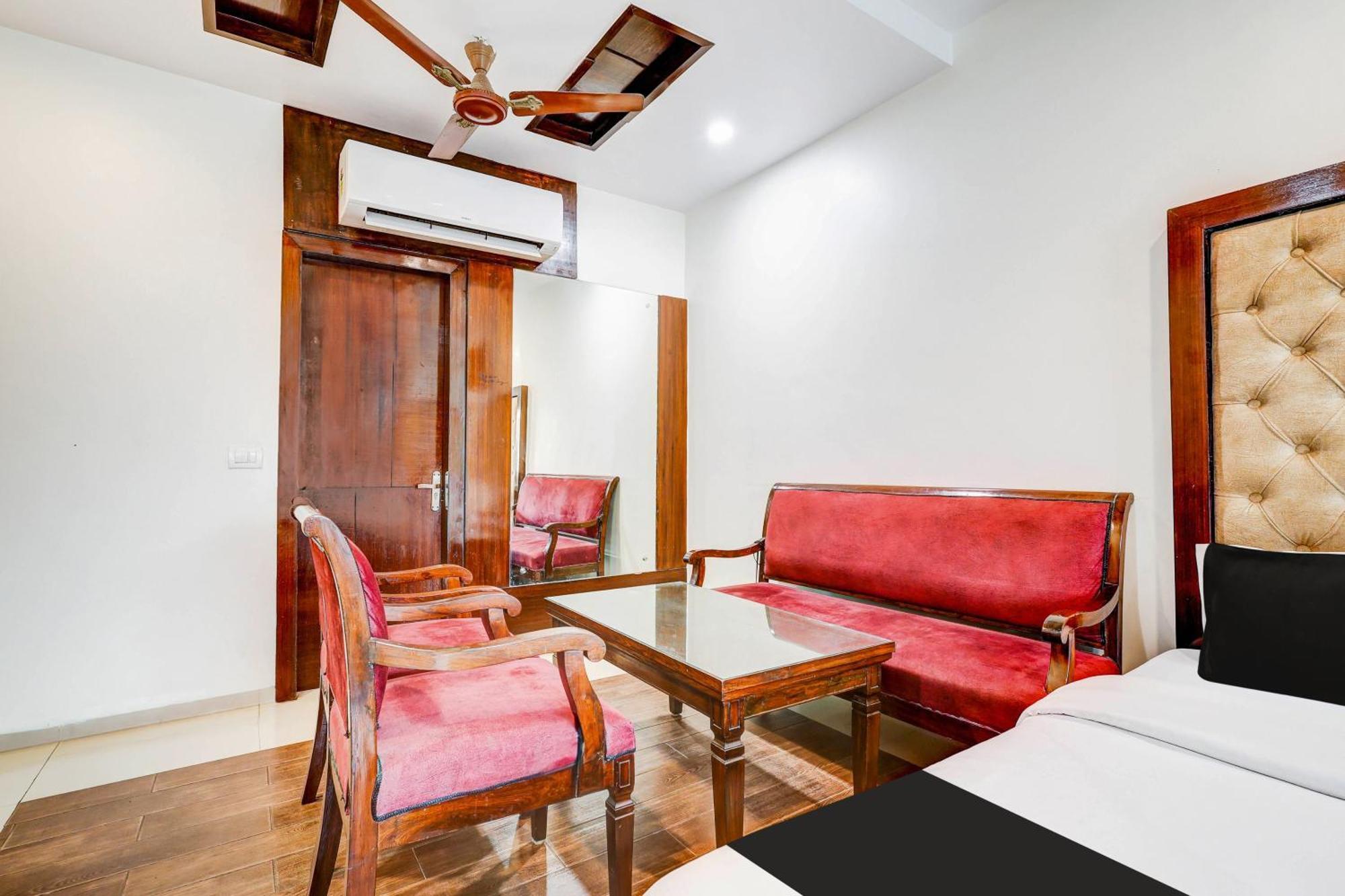 Super Townhouse Arakashan Road Paharganj Formerly Mohan International New Delhi Luaran gambar
