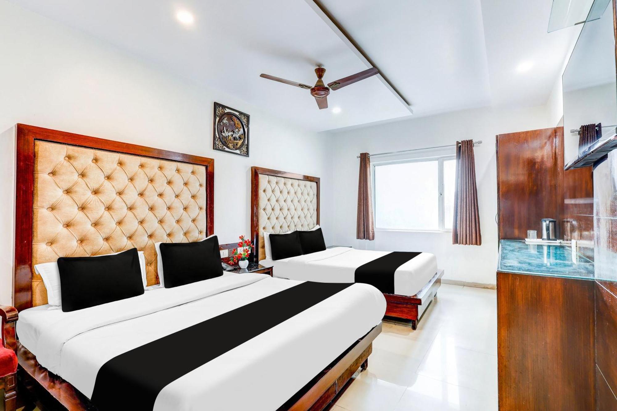 Super Townhouse Arakashan Road Paharganj Formerly Mohan International New Delhi Luaran gambar